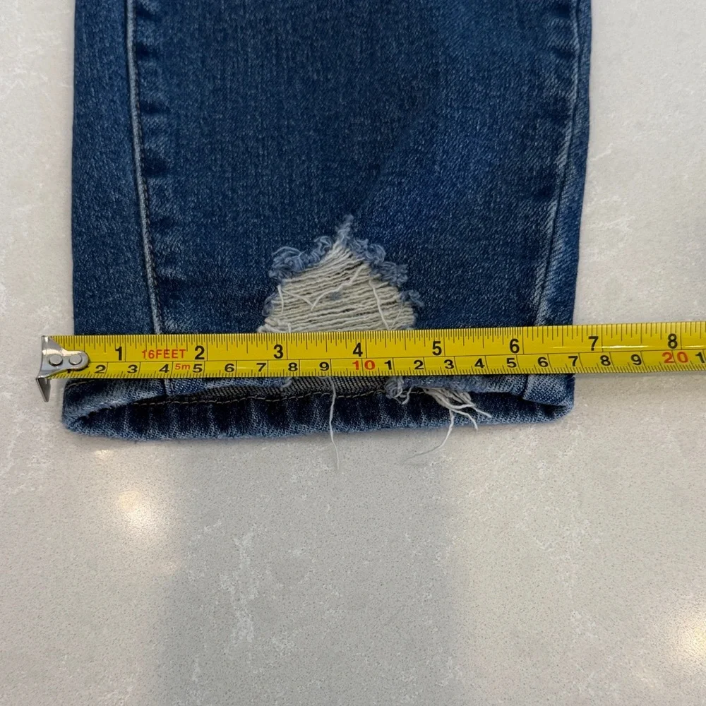 Judy Blue Woman’s Boyfriend Jeans - Picture 10 of 12